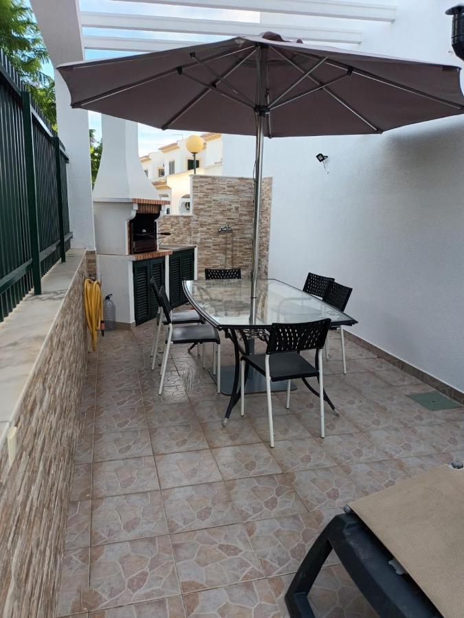 Vivenda Para Ferias Manta Rota Εξωτερικό φωτογραφία